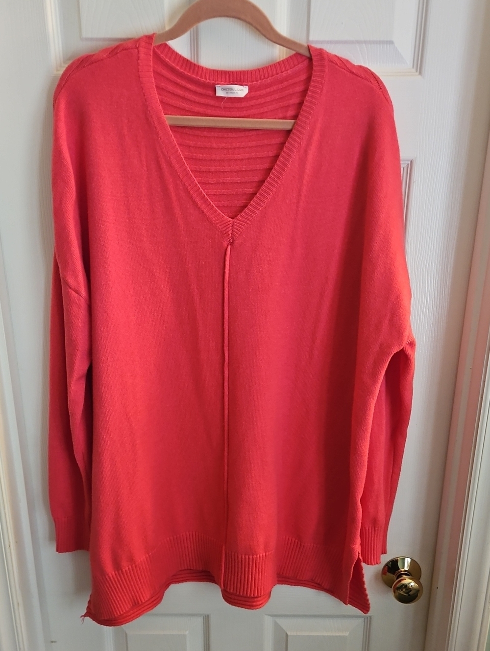 2x Chicsoul.com Women's Coral V-Neck Sweater Relaxed Knit